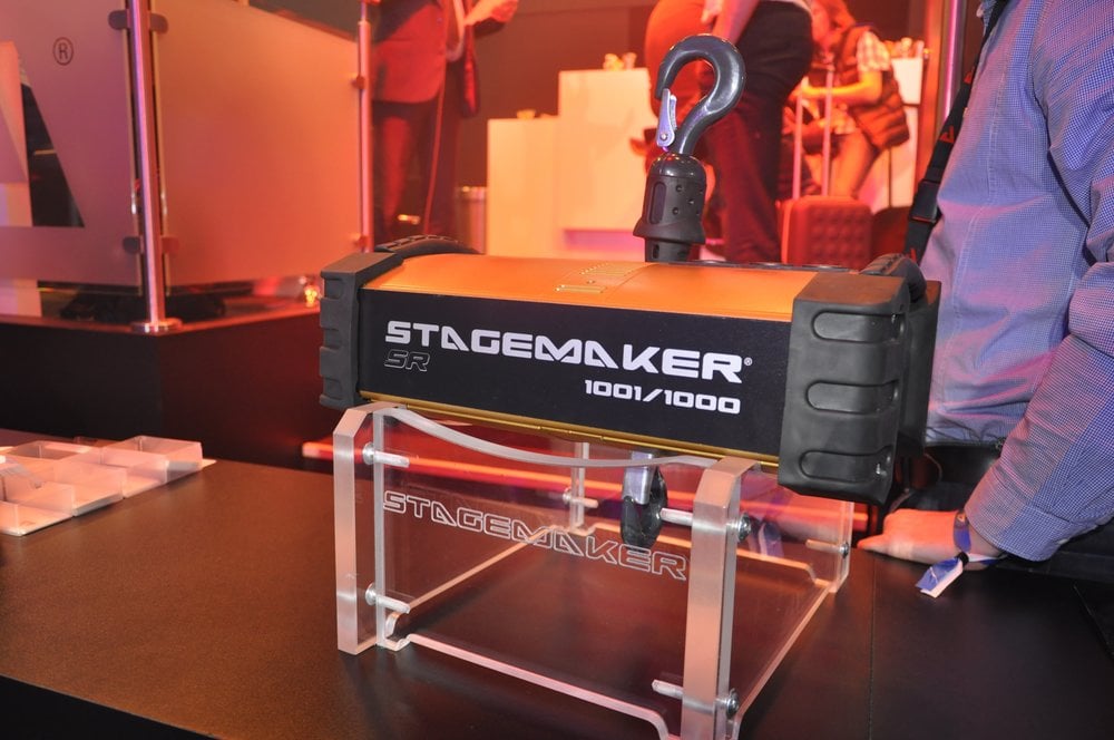 1.000 STAGEMAKER SR takels voor AED Group